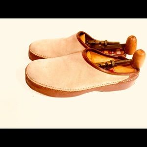 COLE HAAN Country F8910 Mules Women's Sz 10 AA
